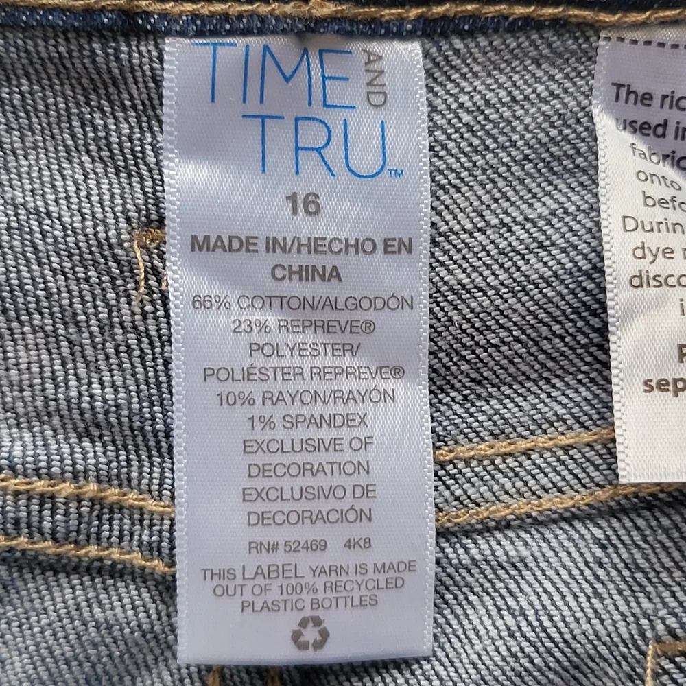 Women's High Waist Denim Short - Picture 11 of 12